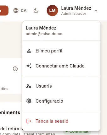 Configuració s'obre des del menú del teu usuari.