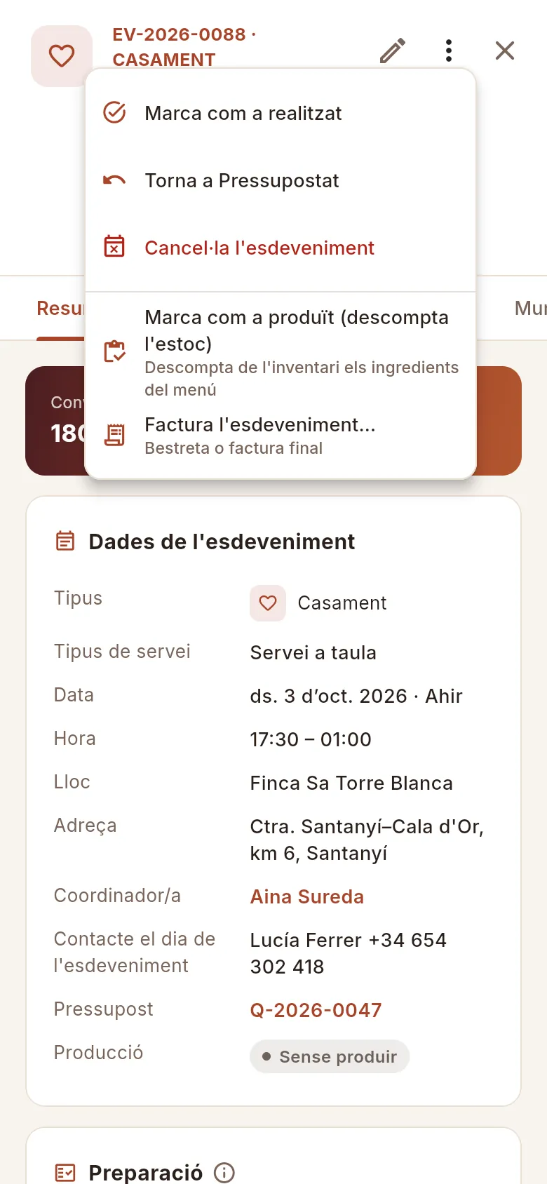 La fitxa al mòbil amb el menú «Més opcions».