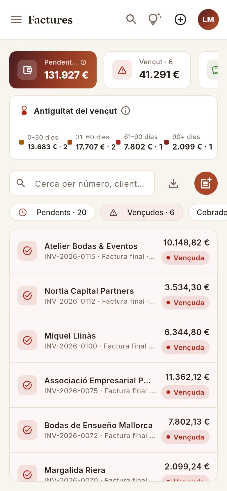 Factures al mòbil, amb el filtre «Vençudes».